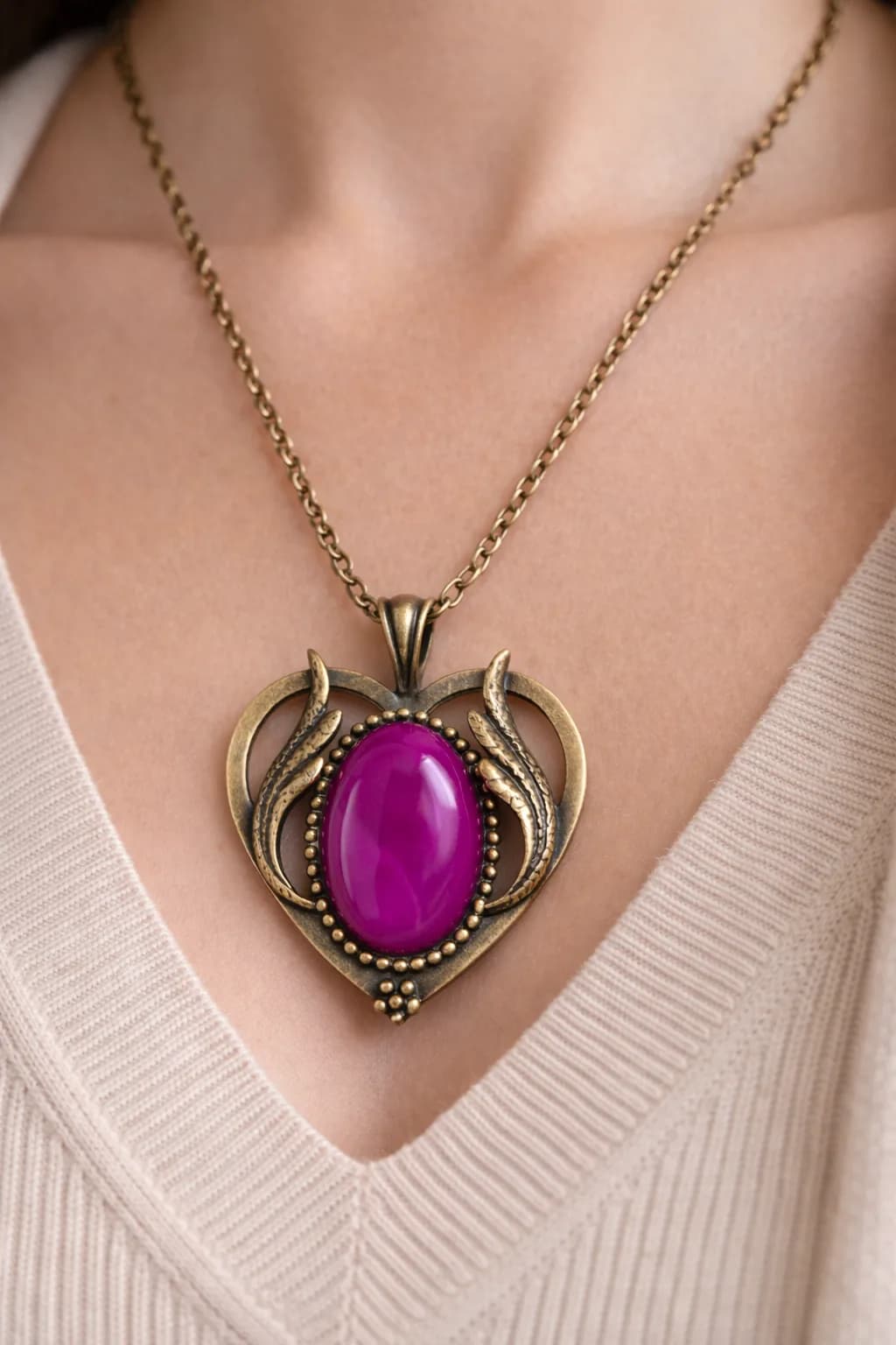 Cœur Mystique – Agate Violette & Bronze Élégant – Harmonie Intérieure